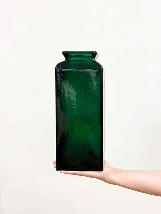 STEFANIA » Vaso in vetro trasparente a forma di bottiglia